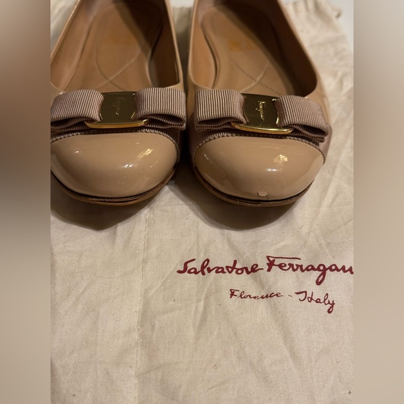 SOLD Salvatore Ferragamo Varina Patent Leather Ballet Flats Amaretti 8B narrow - Picture 6 of 13